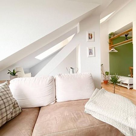 Schoene Ferienwohnung Mit Blick Ueber Stadtwald Lipsia Esterno foto