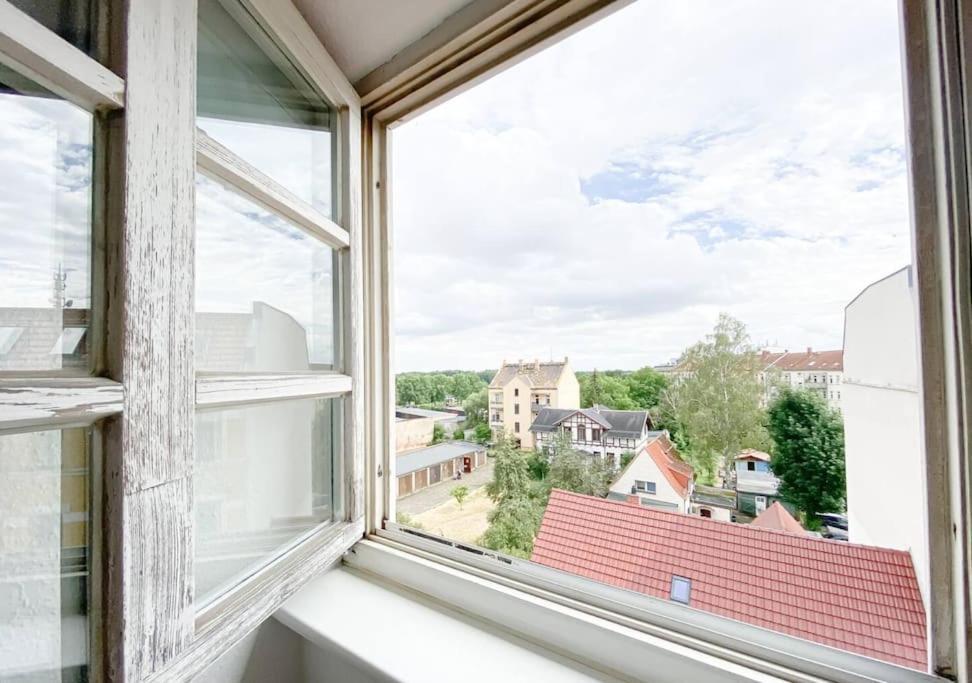 Schoene Ferienwohnung Mit Blick Ueber Stadtwald Lipsia Esterno foto